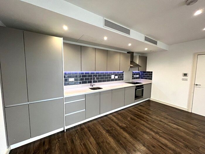 2 Bedroom Flat To Rent In Kew Eye Apartments, Ealing Road, Brentford, TW8