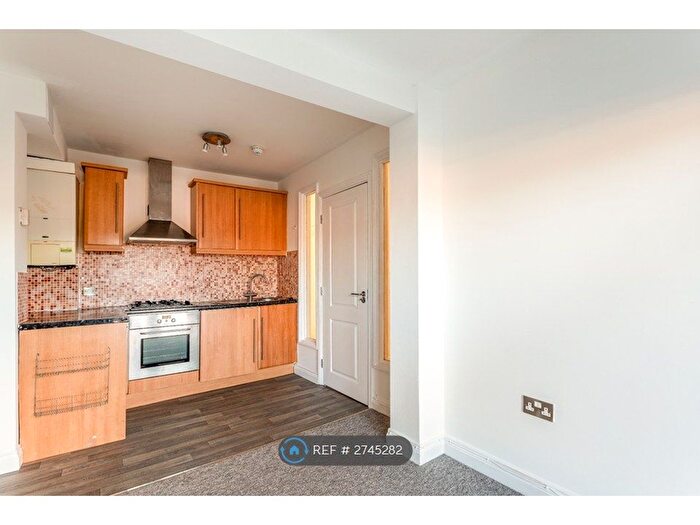 2 Bedroom Flat To Rent In Balfour Road, Brighton, BN1
