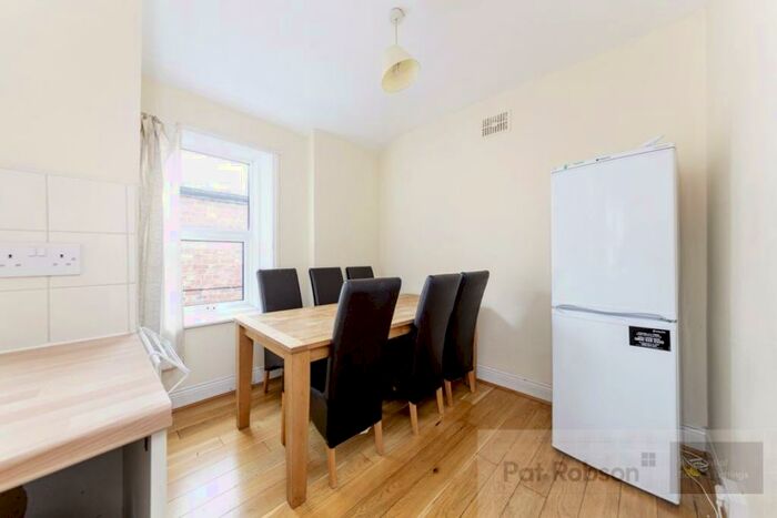 6 Bedroom Property To Rent In Tavistock Road, NE2