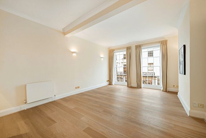 2 Bedroom Flat To Rent In Motcomb Street, Belgrave Square, SW1X