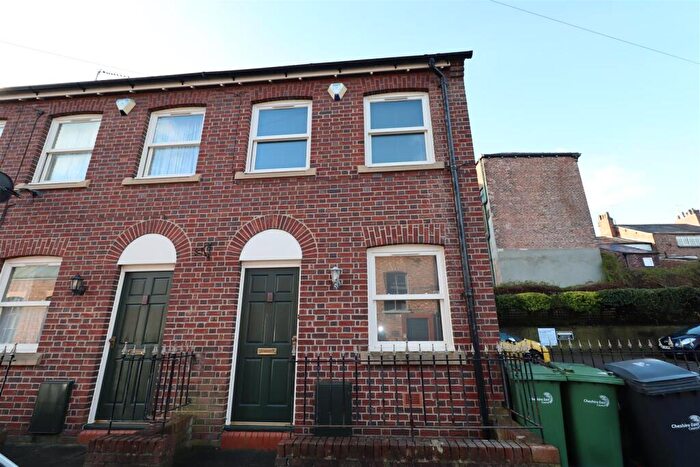 2 Bedroom Mews To Rent In Lowe Street, Macclesfield, SK11