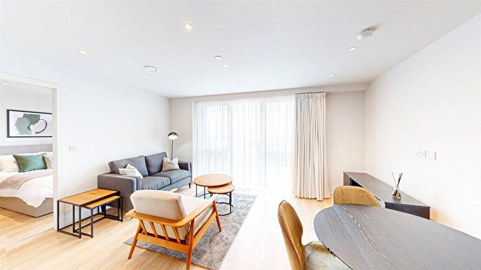 2 Bedroom Apartment To Rent In Waterhouse Gardens, Dutton St, Cheetham Hill, Manchester, M3