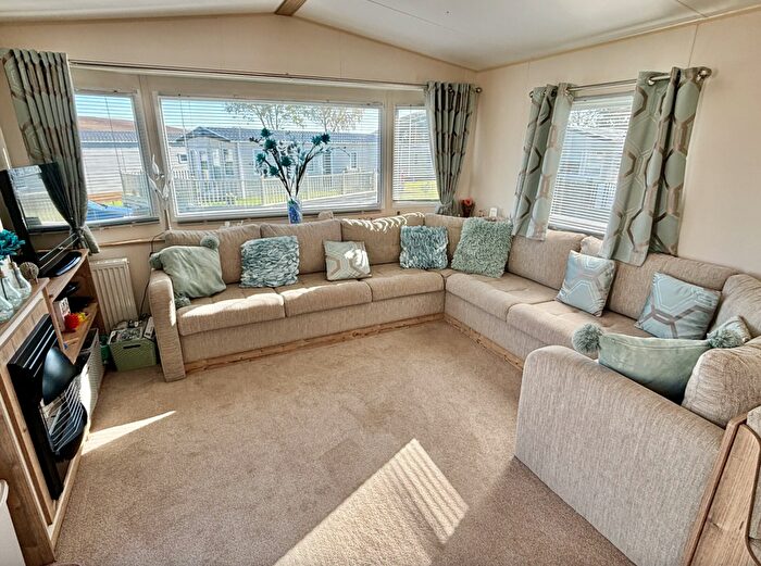 2 Bedroom Mobile/park Home For Sale In Belford, NE70