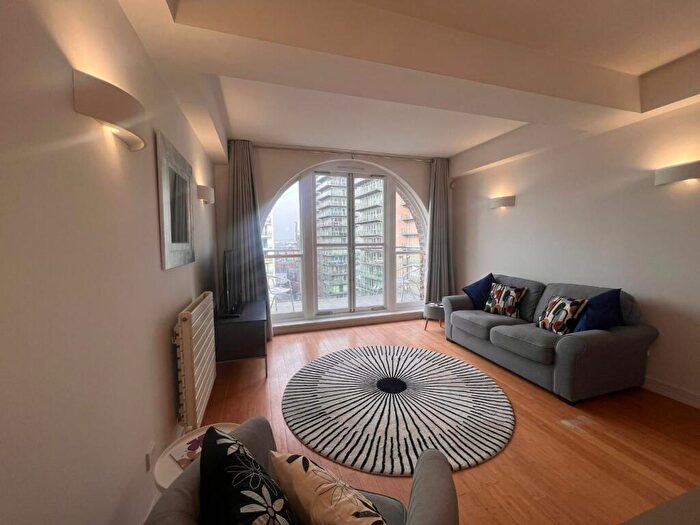 1 Bedroom Flat To Rent In Century Buildings, St, Marys Parsonage, Manchester, M3