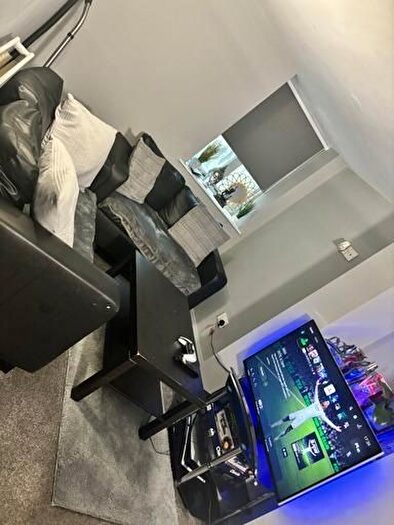 2 Bedroom Semi Detached House To Rent In B St. Michaels Road, Leeds, LS6