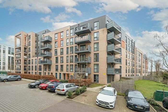 2 Bedroom Flat To Rent In Needleman Close, London, NW9