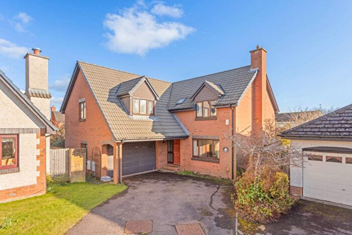 5 Bedroom Detached House For Sale In Netherbank View, Liberton, Edinburgh, EH16