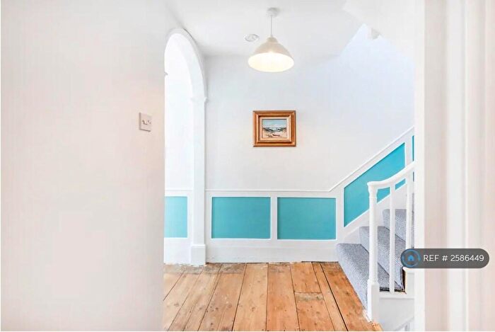 3 Bedroom Terraced House To Rent In Clifton Street, London, CT9