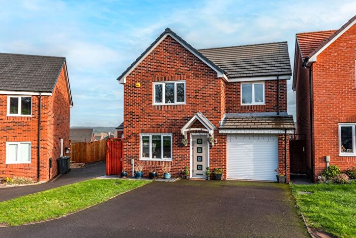 4 Bedroom Detached House For Sale In Owlham Close, Brockhill, Redditch, B97