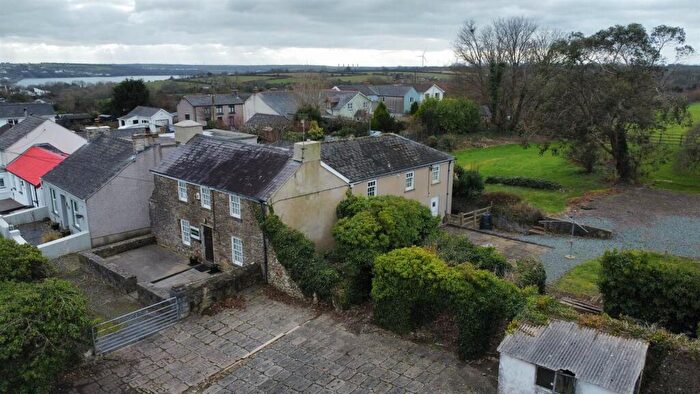 3 Bedroom Property For Sale In Honeyborough Green, Neyland, SA73