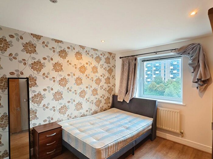 2 Bedroom Apartment To Rent In Wards Wharf Approach, London, E16