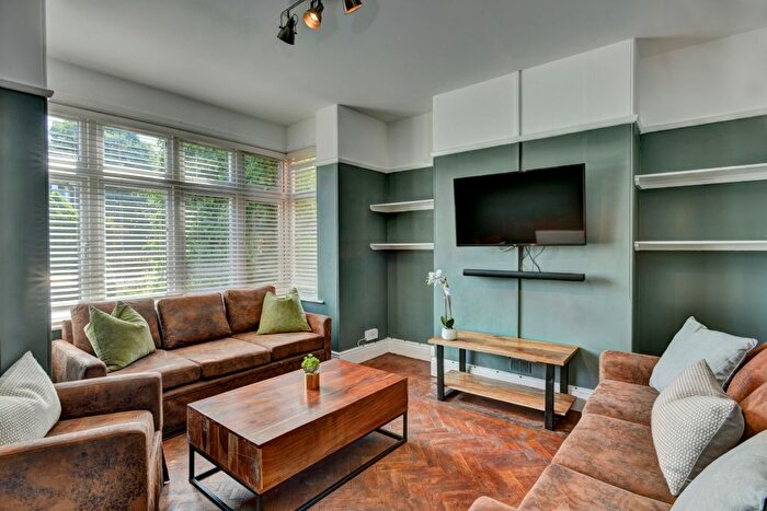 6 Bedroom Terraced House To Rent In Wrentham Estate, Old Tiverton Road, Exeter, EX4