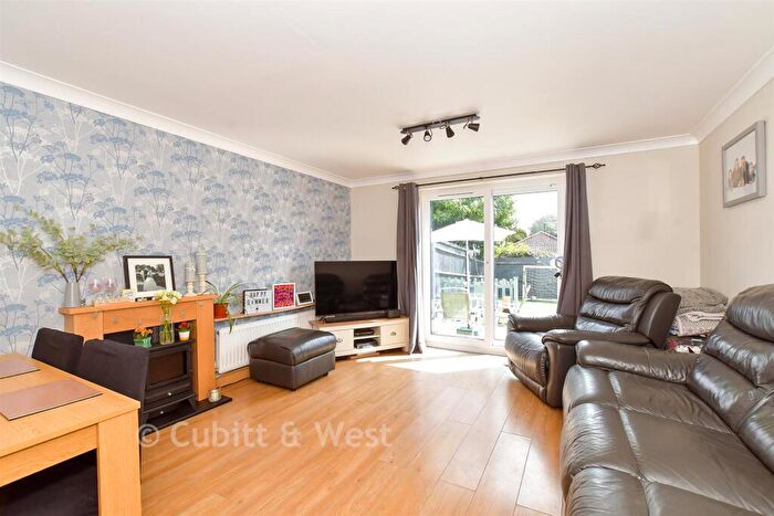 2 Bedroom Terraced House For Sale In Linnet Close, Littlehampton, West Sussex, BN17