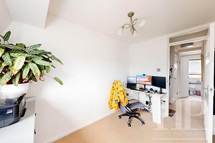 2 Bedroom Flat To Rent In Byrd Road, Crawley, RH11