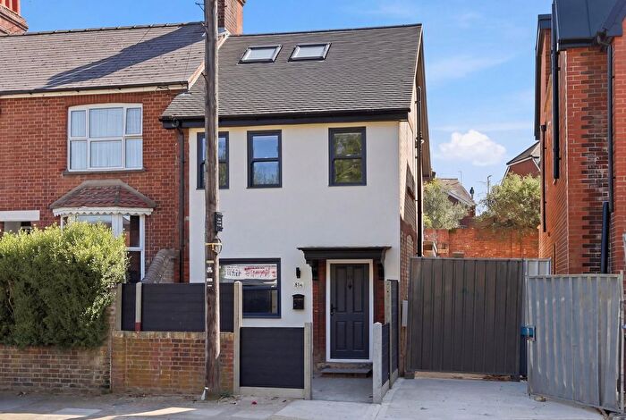 3 Bedroom Property For Sale In Whinbush Road, Hitchin, SG5