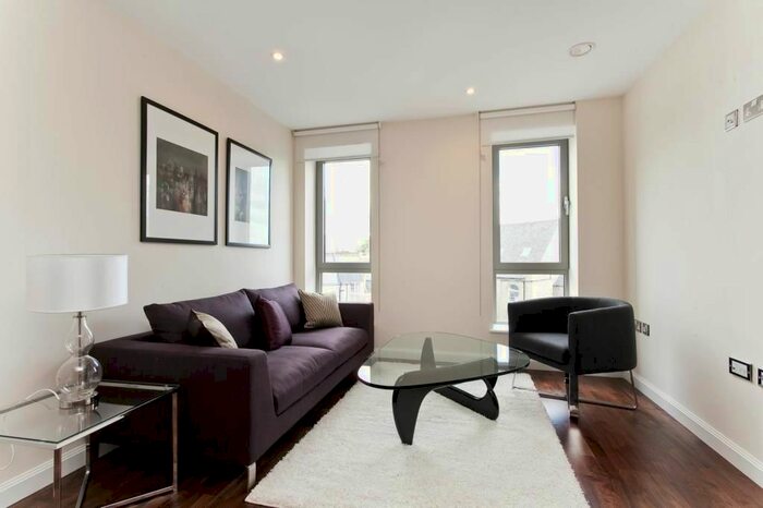 2 Bedroom Flat To Rent In Vanston Place, London, SW6
