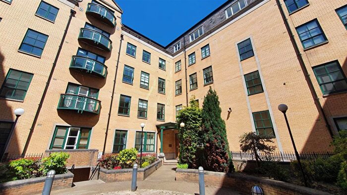 1 Bedroom Flat To Rent In Bombay House, Whitworth St, M1