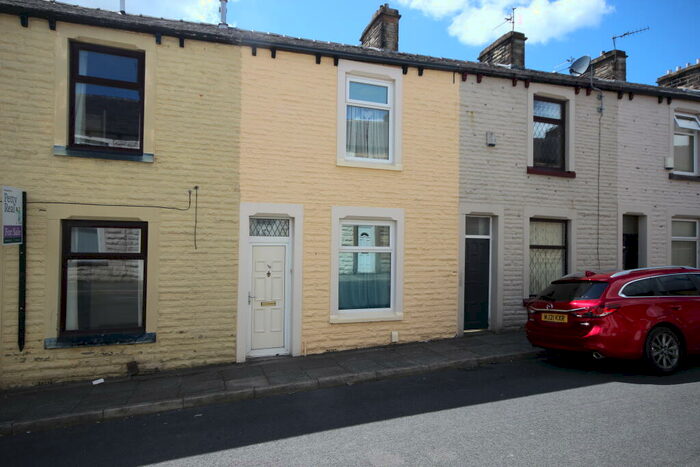 2 Bedroom House To Rent In Windsor Street, Burnley, BB12
