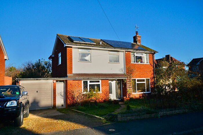 3 Bedroom Detached House For Sale In Broadway Close, Fladbury, Pershore, WR10