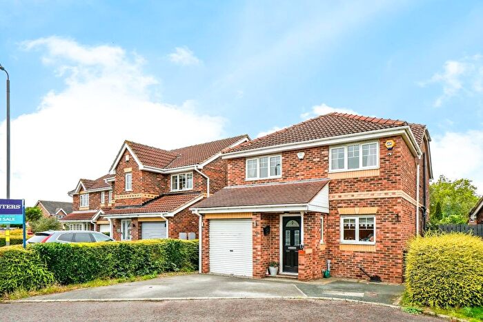 4 Bedroom Detached House For Sale In Glen Court, Castleford, WF10