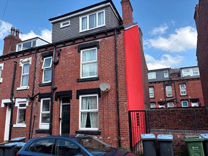 2 Bedroom Terraced House To Rent In Harold Avenue, Leeds, LS6