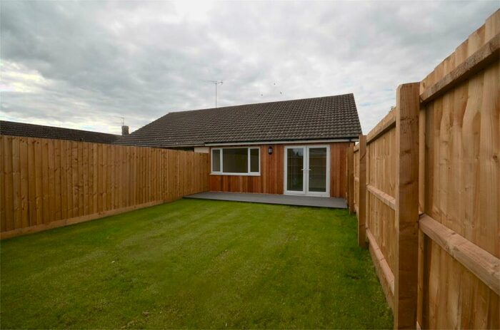 2 Bedroom Semi-Detached Bungalow To Rent In Webb Road, Raunds, NN9