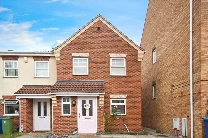 3 Bedroom End Of Terrace House For Sale In Foyers Way, Chesterfield, Derbyshire, S41