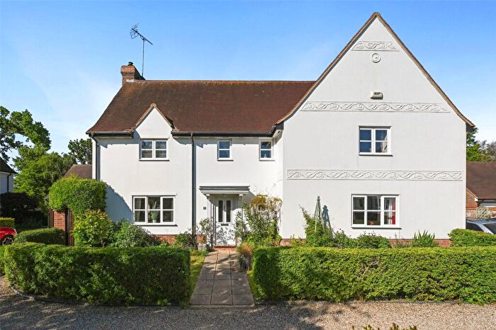 5 Bedroom Detached House For Sale In Players Court, Felsted, Dunmow, Essex, CM6