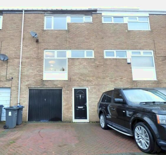 3 Bedroom Terraced House To Rent In Little Park, Quinton, Birmingham, West Midlands, B32