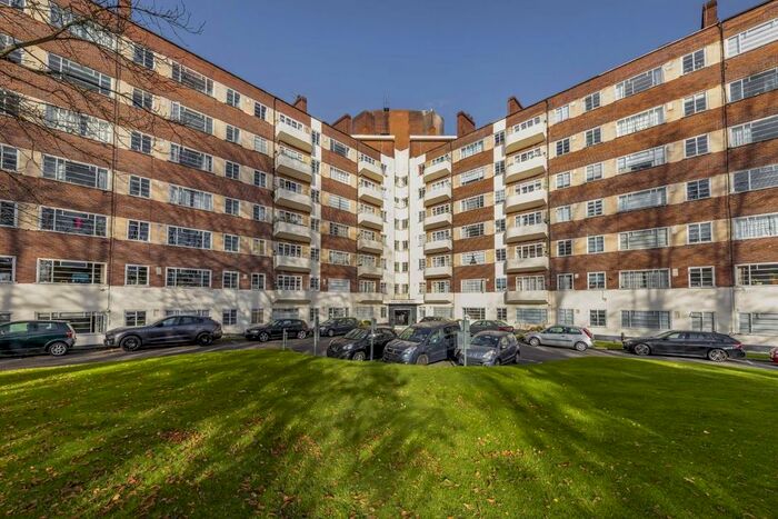 2 Bedroom Flat To Rent In Hornsey Lane, London, N6