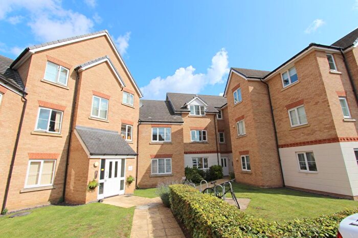 2 Bedroom Flat To Rent In Monarch Way, Leighton Buzzard, LU7