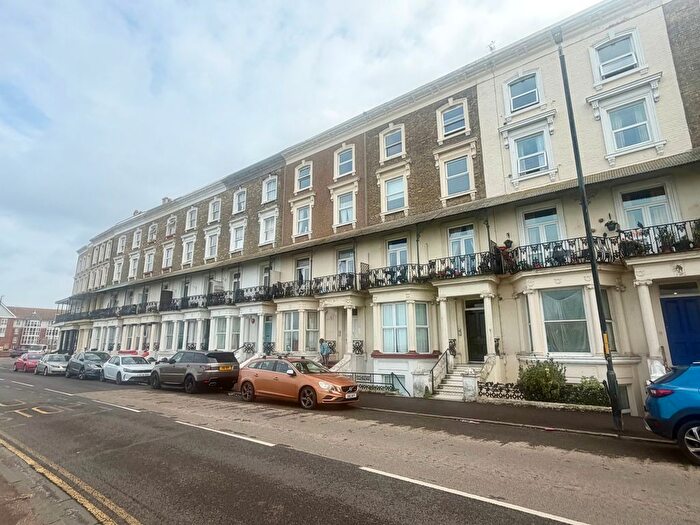 2 Bedroom Flat To Rent In Ethelbert Crescent, Margate, CT9