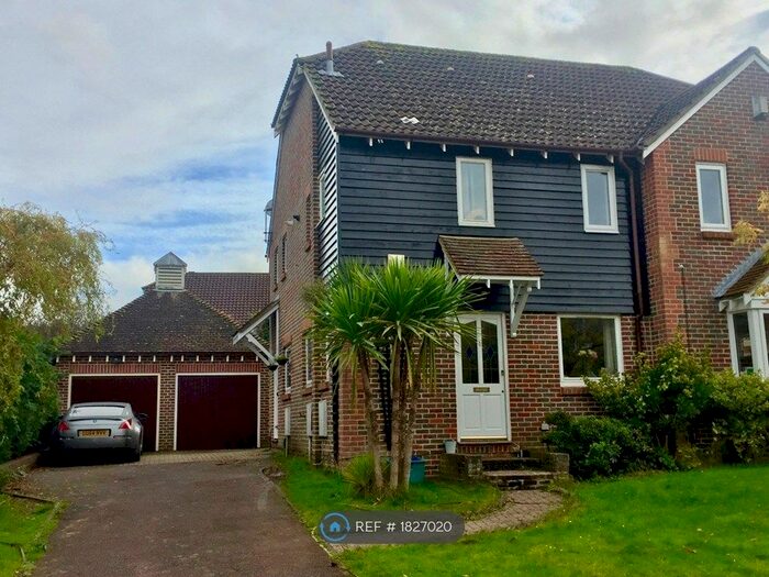 1 Bedroom End Of Terrace House To Rent In Brindles Field, Tonbridge, TN9