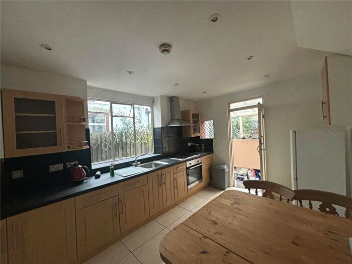 4 Bedroom Terraced House To Rent In Wragby Road, London, E11