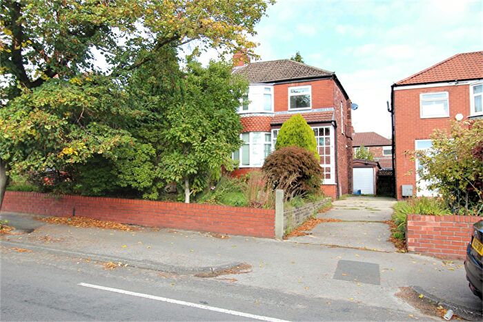 3 Bedroom Semi-Detached House To Rent In Didsbury Road, Heaton Mersey, Stockport, SK4