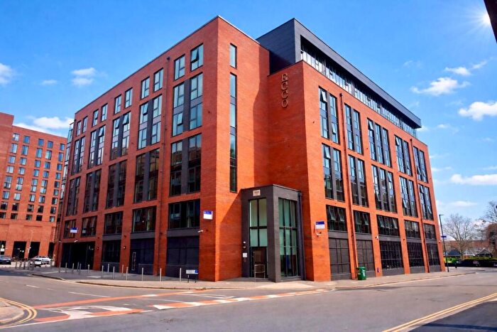 2 Bedroom Apartment To Rent In Ecco, S11