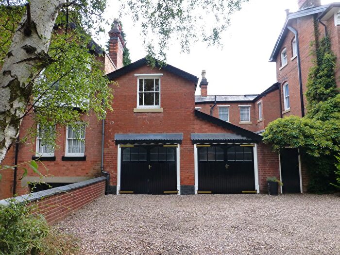 1 Bedroom Flat To Rent In St. Bernards Road, Solihull, West Midlands, B92