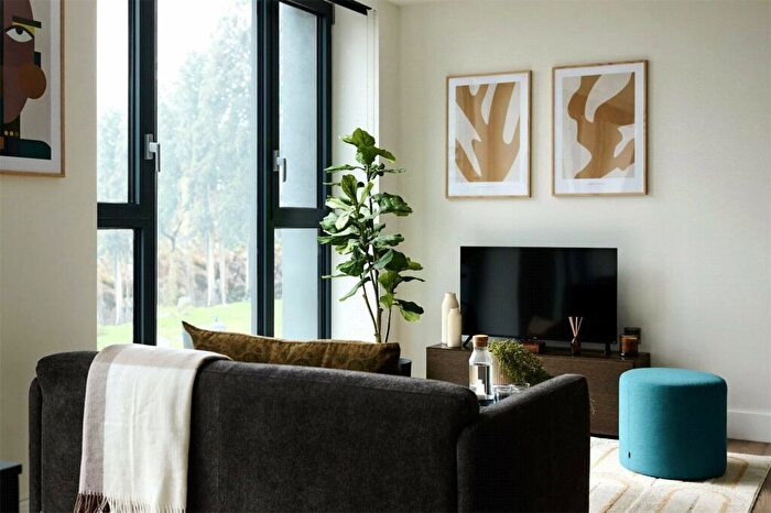 2 Bedroom Apartment To Rent In Uncle Leeds, Whitehall, Leeds, LS12