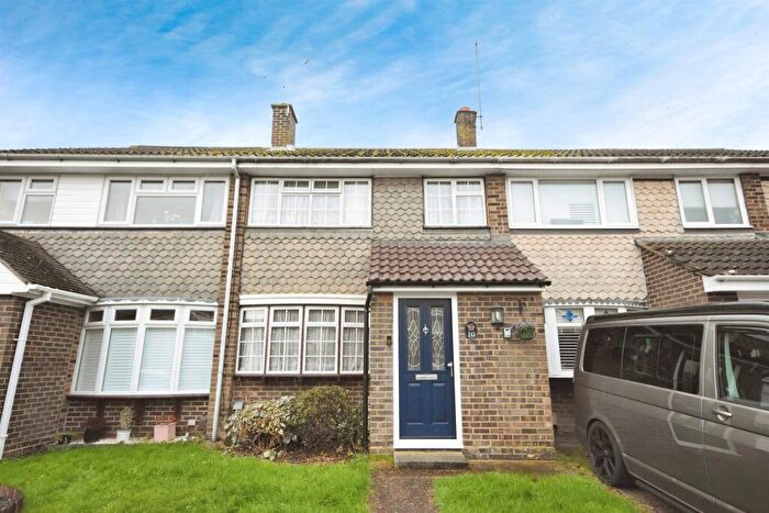 3 Bedroom Terraced House For Sale In Petrel Way, Tile Kiln, Chelmsford, CM2