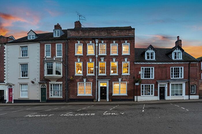 4 Bedroom Property For Sale In Edgar Street, Worcester City, WR1