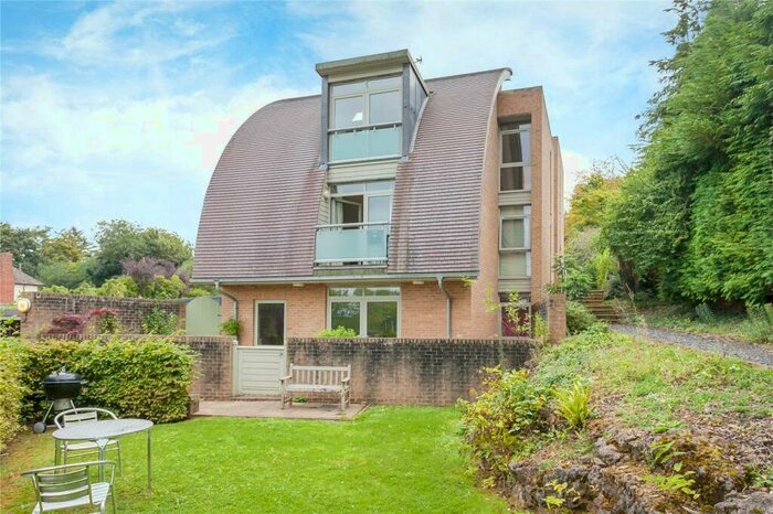 2 Bedroom Apartment To Rent In Cumnor Hill, West Oxford, OX2