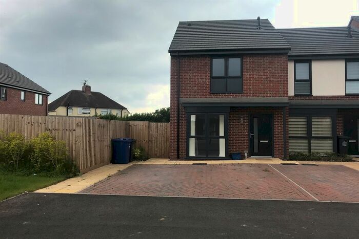 2 Bedroom Terraced House To Rent In Newcastle Under Lyme, ST5