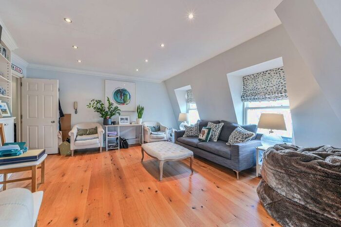 2 Bedroom Flat To Rent In Lindsay Square, Pimlico, London, SW1V