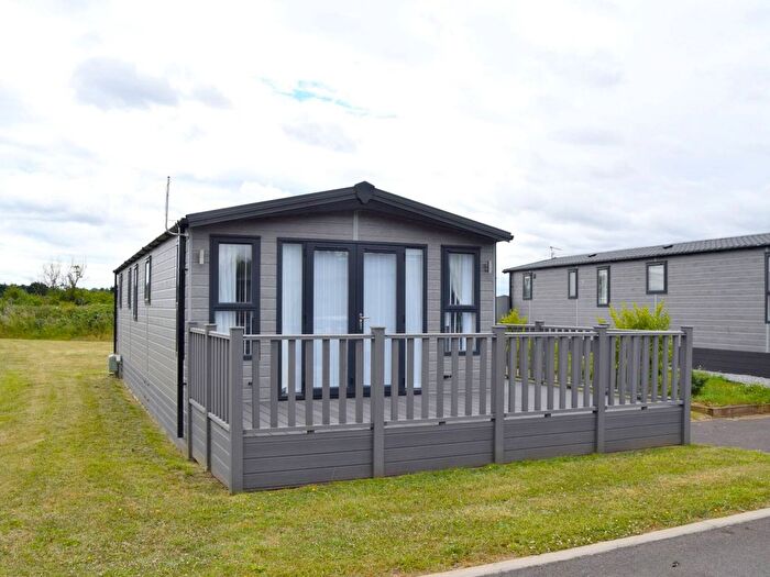 2 Bedroom Lodge For Sale In Atwick Road, Bewholme, Driffield, YO25
