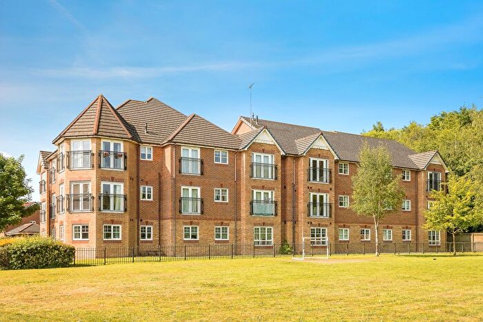 2 Bedroom Flat For Sale In Lamberton Drive, Brymbo, Wrexham, LL11