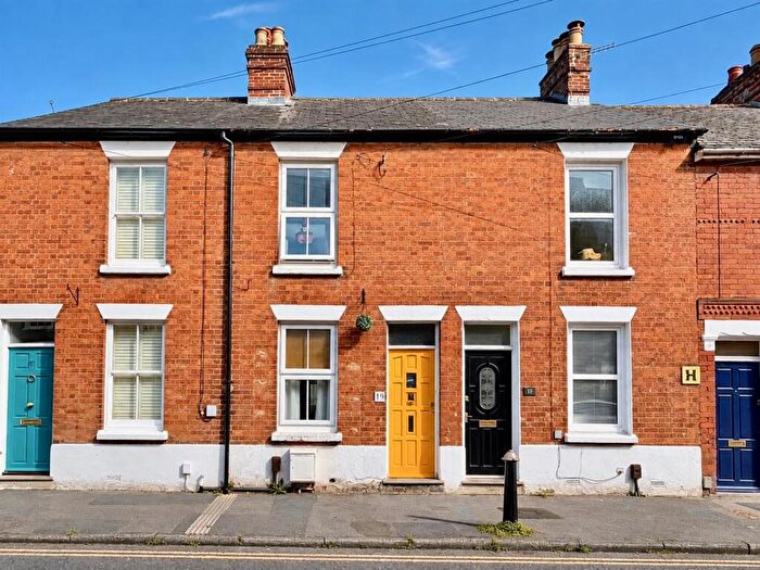 2 Bedroom Terraced House For Sale In Pennyfarthing Street, Salisbury, SP1