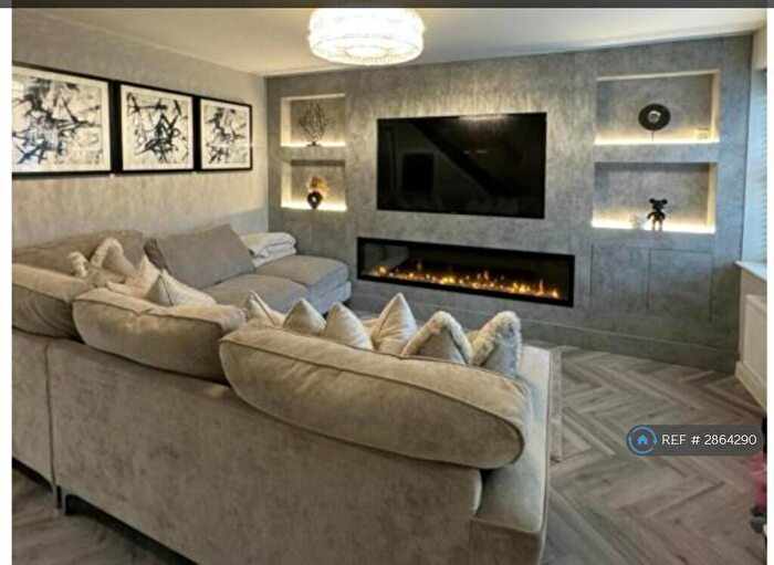 3 Bedroom Semi Detached House To Rent In Beret Close, Stockport, SK3