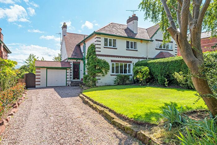 4 Bedroom Semi-detached House For Sale In Fluin Lane, Frodsham, WA6