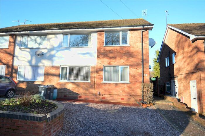 2 Bedroom Maisonette To Rent In Turves Green, Birmingham, West Midlands, B31