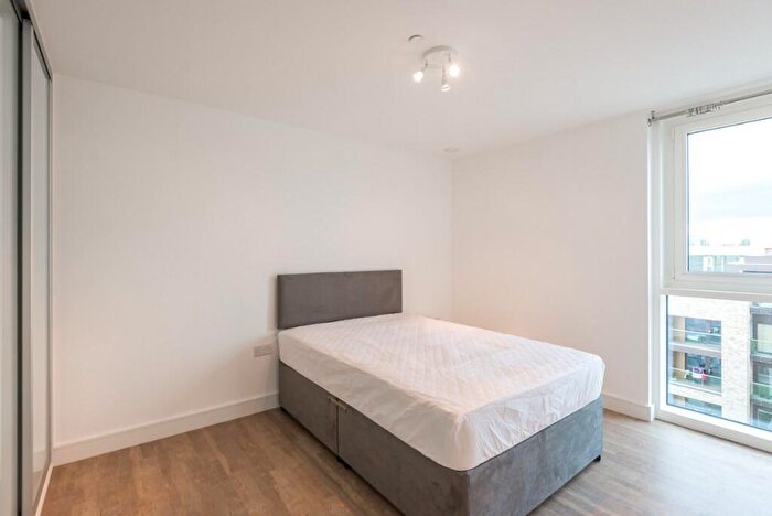 1 Bedroom Apartment To Rent In Greenland Place, London, SE8